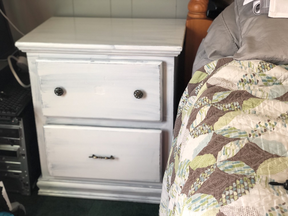 Diy Rustic Painted Night Stands 2