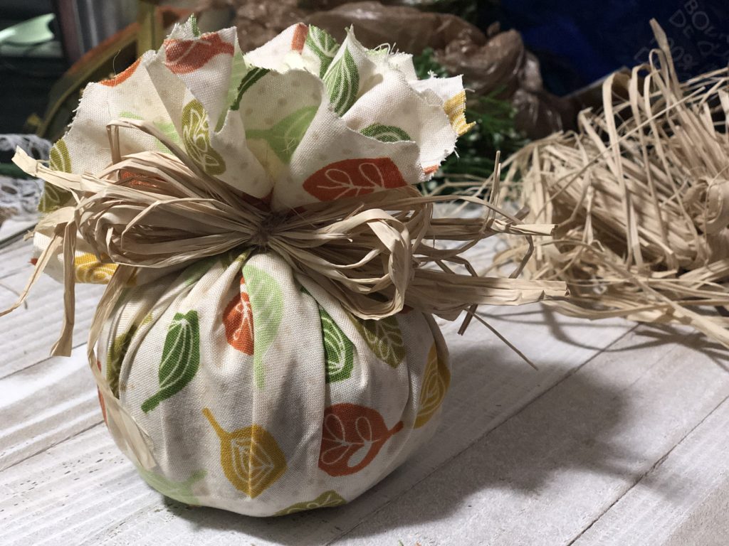 DIY Fabric Pumpkins How to