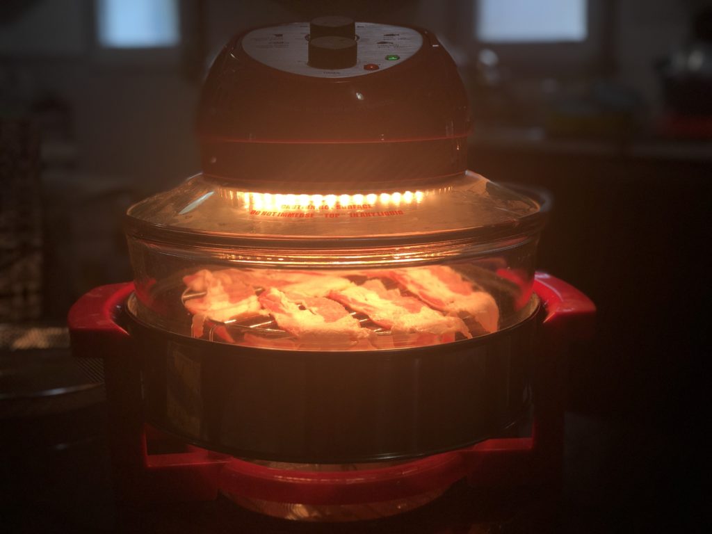 cooking some bacon with air fryer